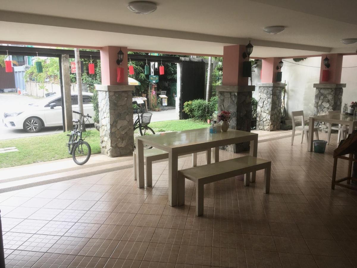ホテル Triple Palms House チエンマイ エクステリア 写真